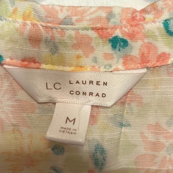 LC Lauren Conrad Pastel Colors Floral Top - Picture 3 of 9